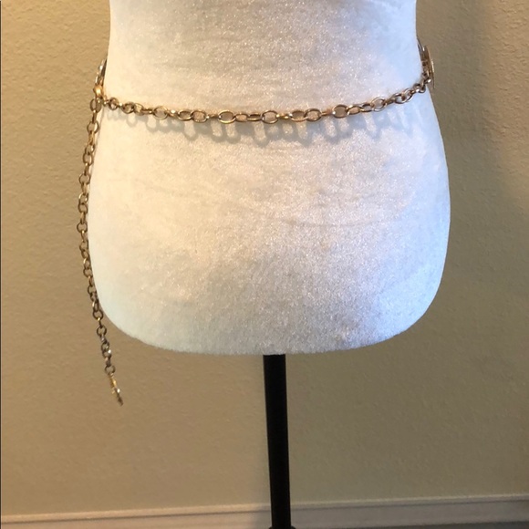 CHICOS MEDALLIONS CHAIN BELT EXCELLENT CONDITION - Picture 6 of 7